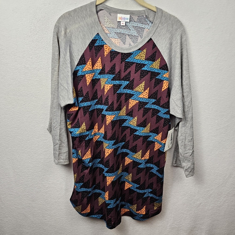 LulaRoe Shirt Woman's Size XL Gray Multicolor Randy NWT See Photos For Defect